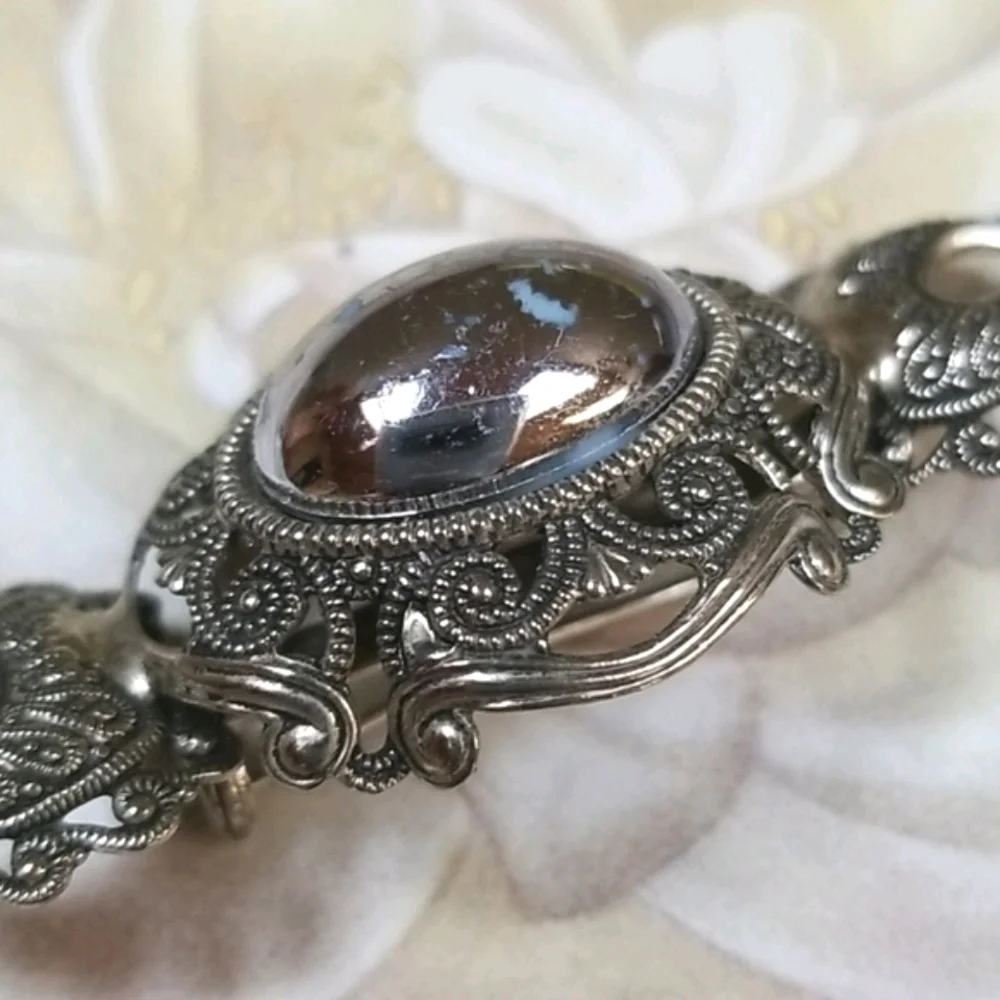 Vintage Mid Century Antiqued Silver Tone Metal Brooch Pin - Picture 9 of 11